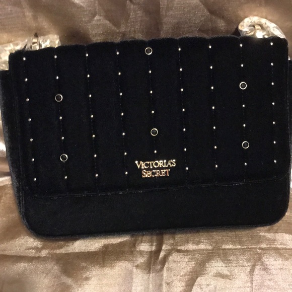 Victoria's Secret Handbags - Nwt Victoria’s Secret Shoulder bag🎈final price🎈